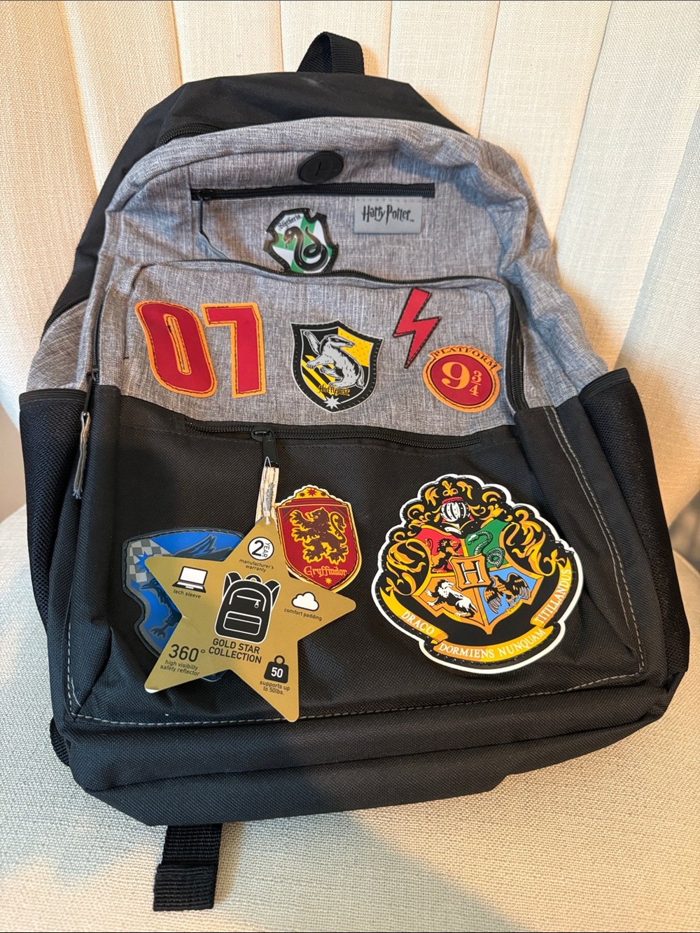 18" NWT backpack HARRY POTTER patch school gray black bag HP Target NEW - Picture 1 of 16